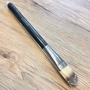 Younique Foundation Brush - NEW